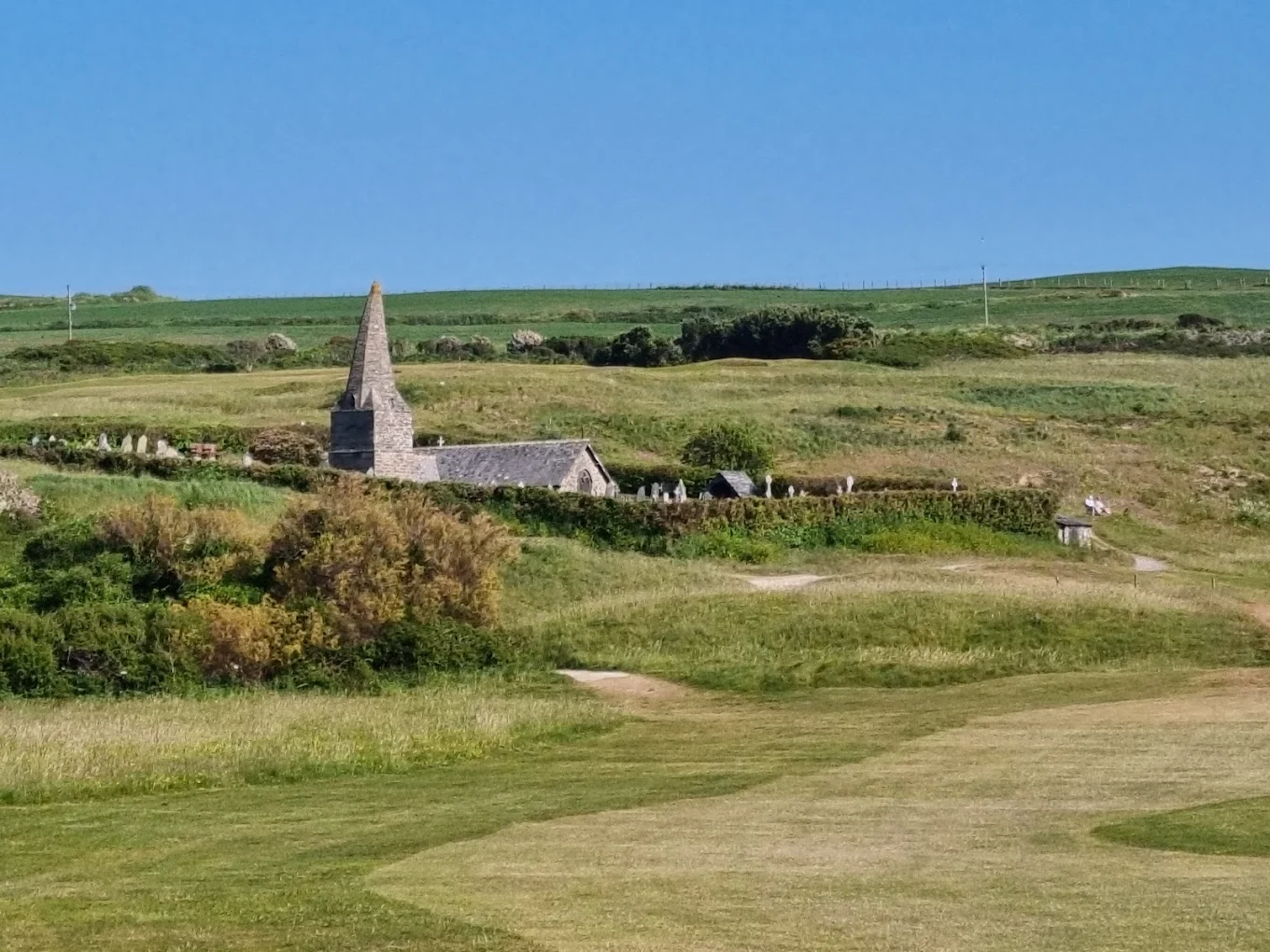 St Enodoc (Church) (Wadebridge, Cornwall, England). St Enodoc Golf Club Church Course (Wadebridge, Cornwall, England) course feature and holes