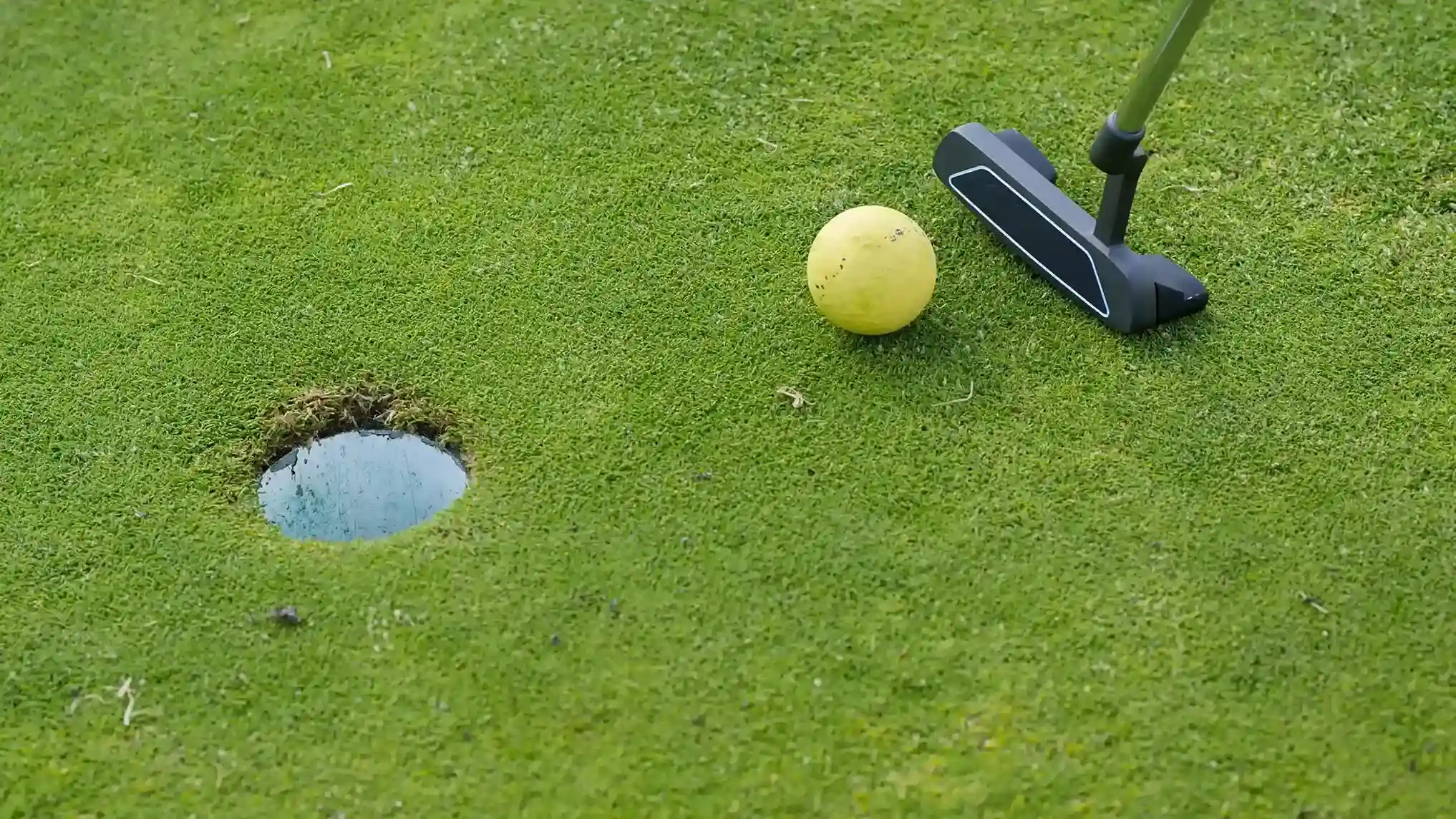 Woking Golf Club (Surrey, England) course features and holes