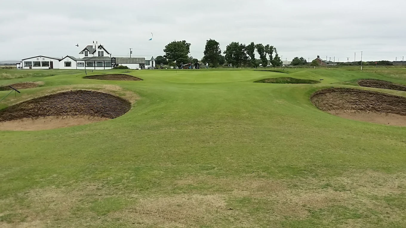 Goswick Golf Club (Beal, Northumberland, England) Goswick Golf Club (Beal, Northumberland, England), course features and holes
