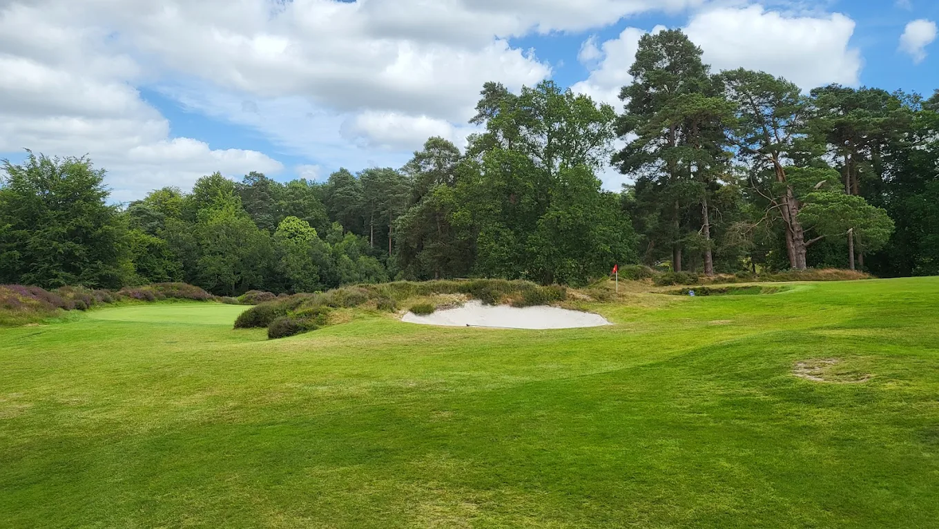 Hindhead Golf Club (Hindhead, Surrey, England) Hindhead Golf Club (Hindhead, Surrey, England), course features and holes