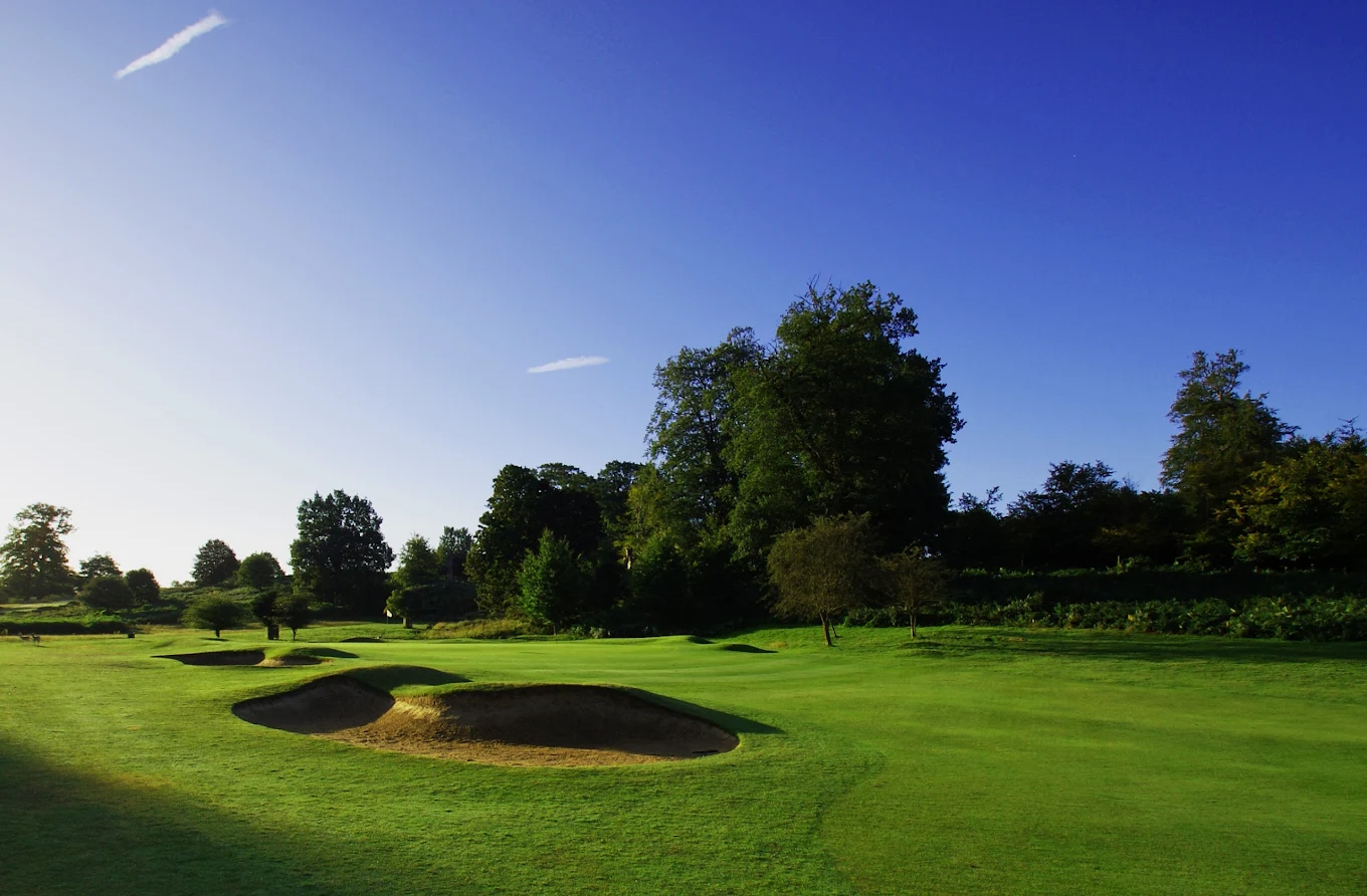 Knole Park Golf Club (Sevenoaks, Kent, England) Knole Park Golf Club (Sevenoaks, Kent, England), course features and holes
