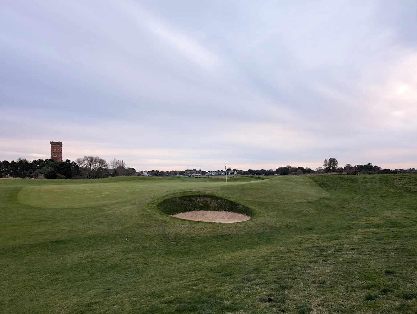Littlestone Golf Club (Littlestone, Kent, England) Littlestone Golf Club (Littlestone, Kent, England), course features and holes
