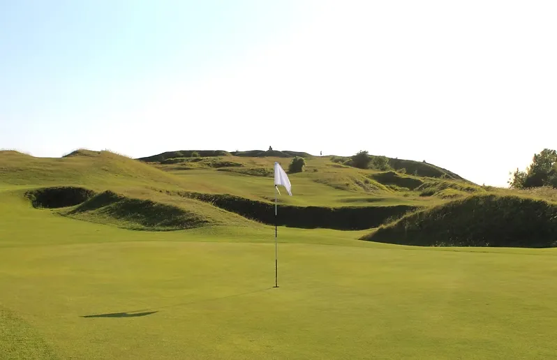 Painswick Golf Club (Painswick, Gloucestershire, England) Painswick Golf Club (Painswick, Gloucestershire, England), course features and holes