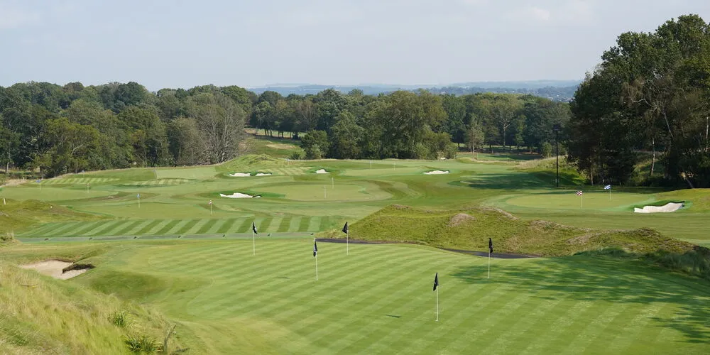 Stoneham Golf Club (Southampton, Hampshire, England), course features and holes