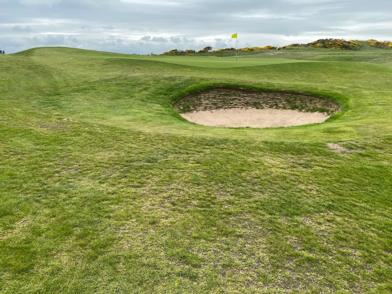 Dunstanburgh Castle Golf Course (Embleton, Northumberland, England) Dunstanburgh Castle Golf Course (Embleton, Northumberland, England), course features and holes