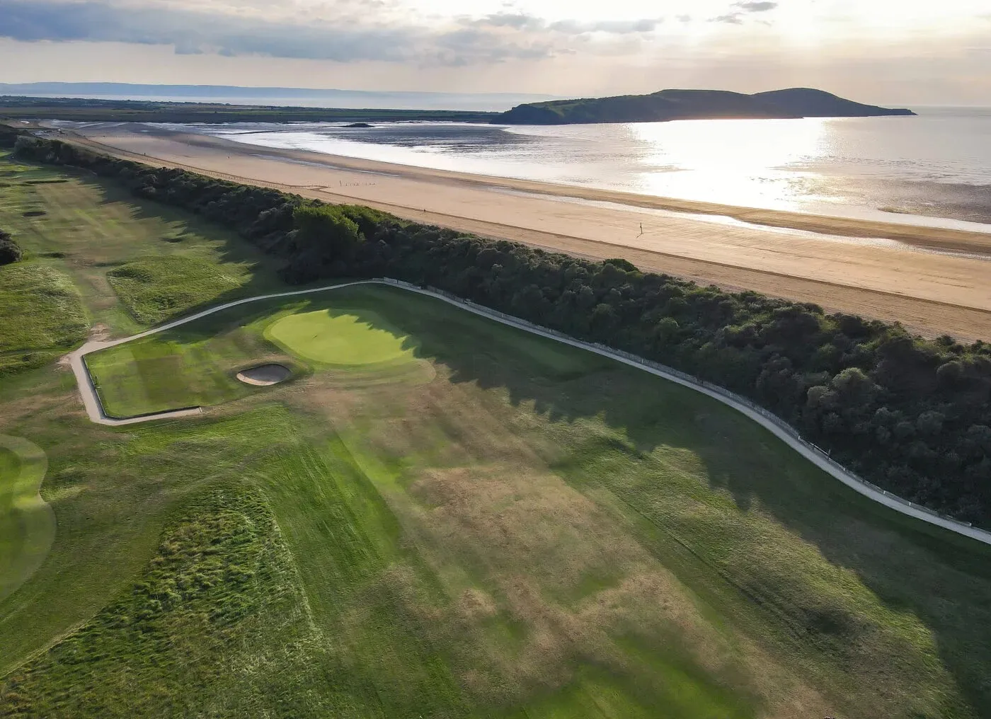 Weston Super Mare Golf Club (Weston-Super-Mare, Somerset, England) Weston Super Mare Golf Club (Weston-Super-Mare, Somerset, England), course features and holes