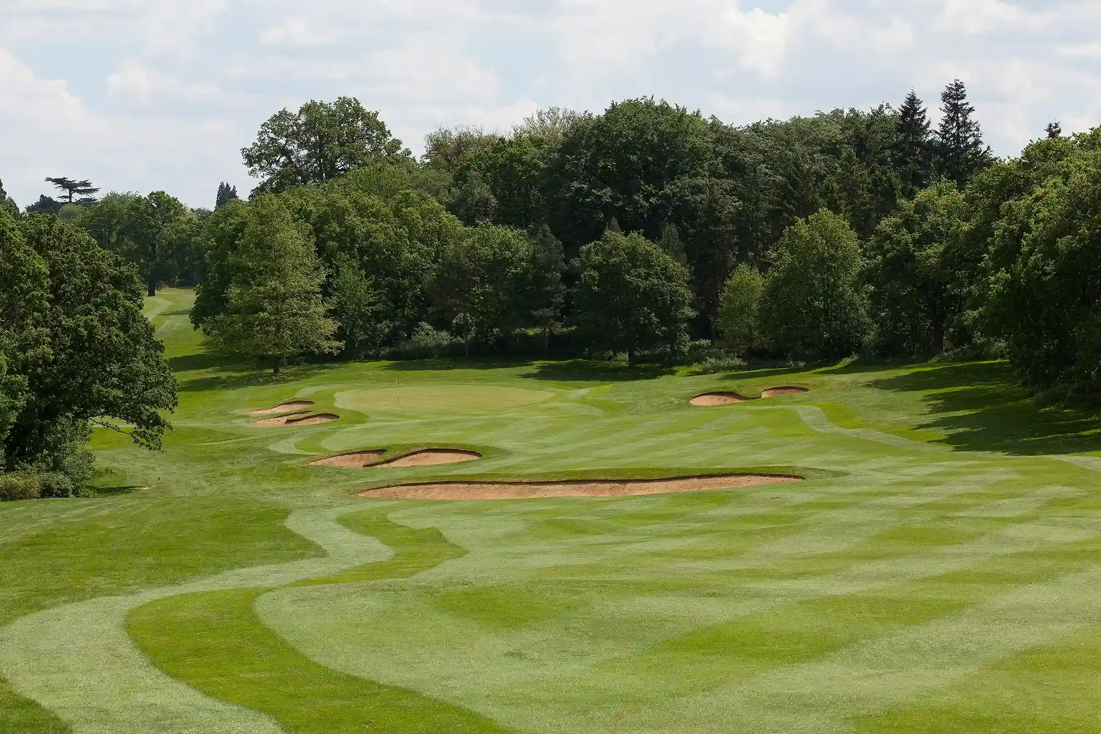 Moor Park Golf Club (High Course)  Moor Park Golf Club (High Course), course features and holes