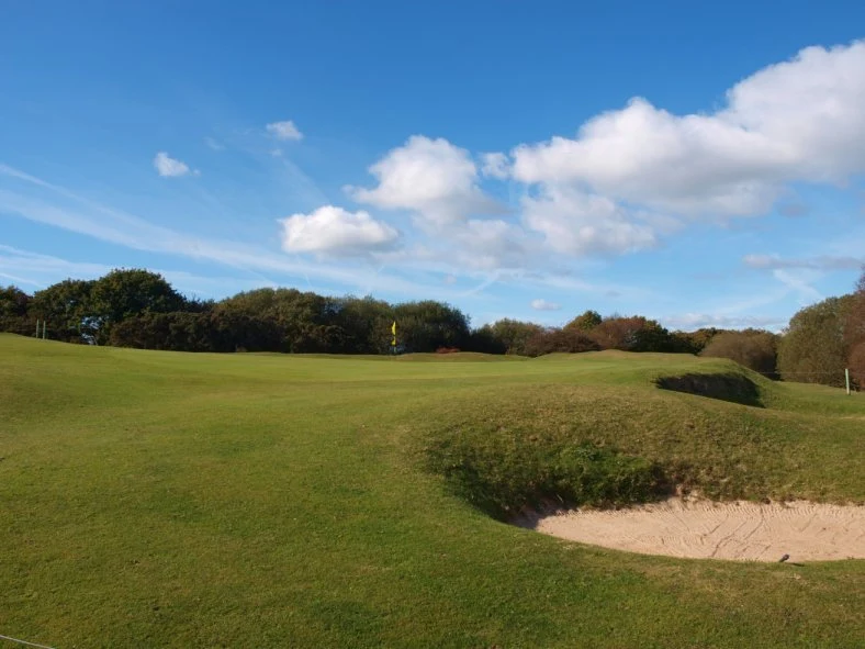 Clyne Golf Club (Swansea, Swansea, Wales), course features and holes